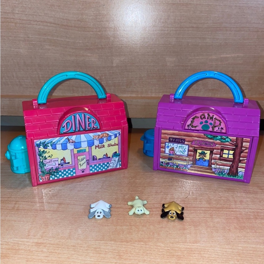 Vintage EUC Galoob Pound Puppies Playset Bundle Diner and Camp playsets - Picture 2 of 12